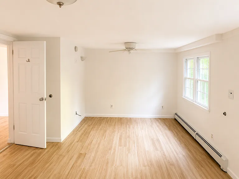 3 Sunset Dr — Photo 2