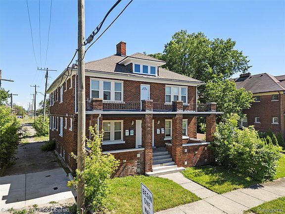 2nd image of 3725 Glynn Ct