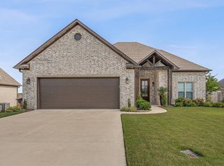 1047 Mark Cir, Jonesboro, AR 72404