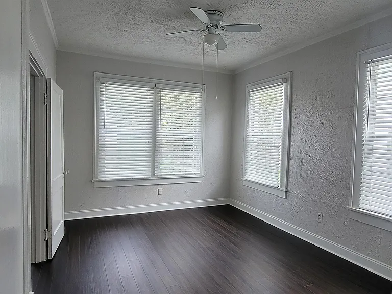 407 S Melville Ave #11 — Photo 2