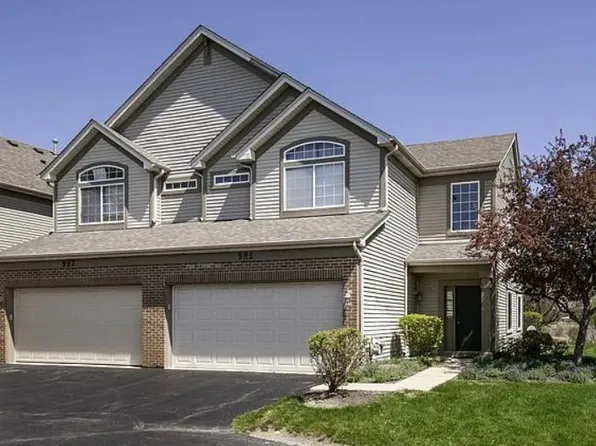 925 Park Hill Circle, Aurora, IL 60502