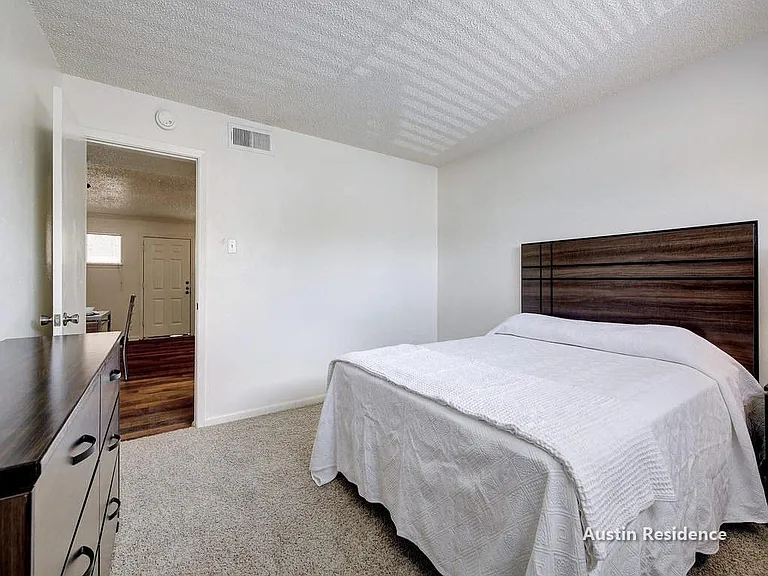 W Guadalupe St — Photo 20
