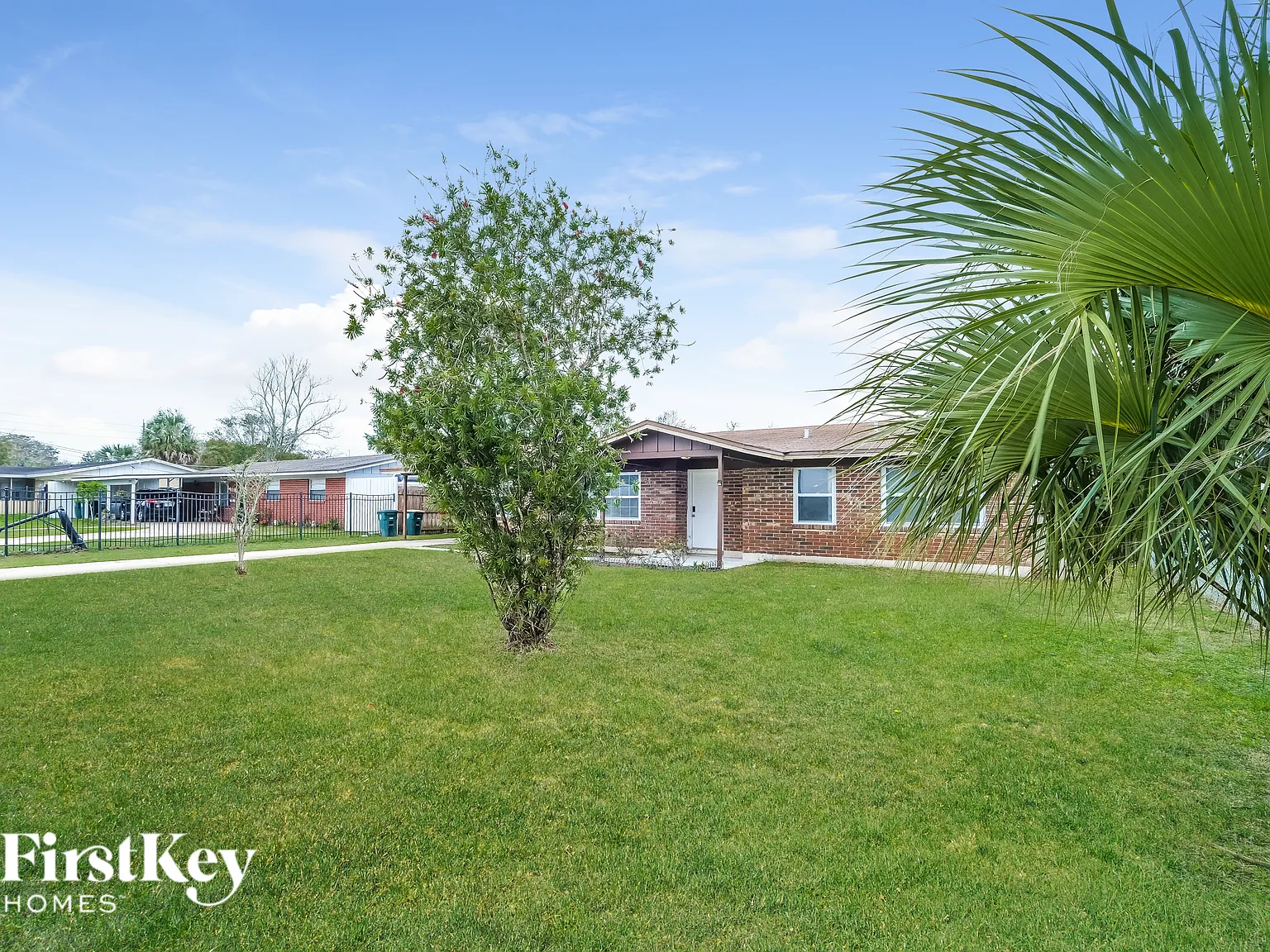 3 bed, 2.0 bath, 1338 sqft, $2,125 — Photo 2