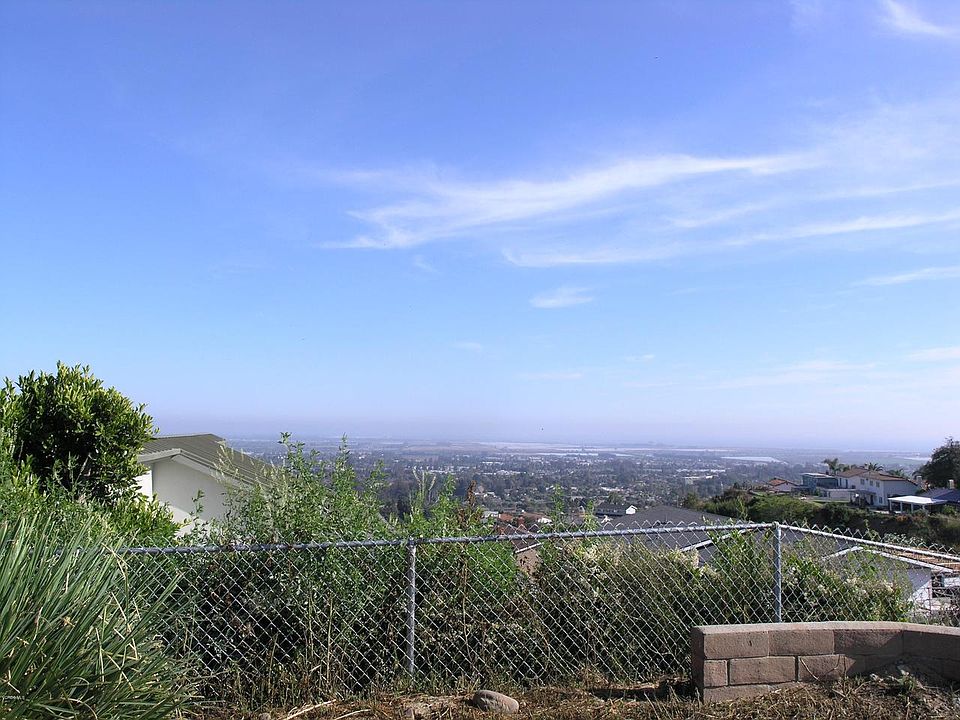 1st image of 729 Alverstone Ave
