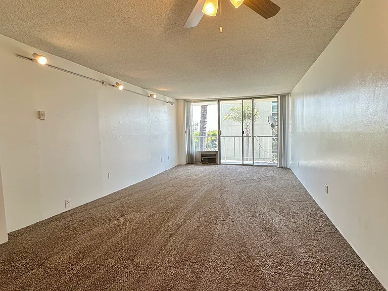 375 Atlantic Ave #403 — Photo 2