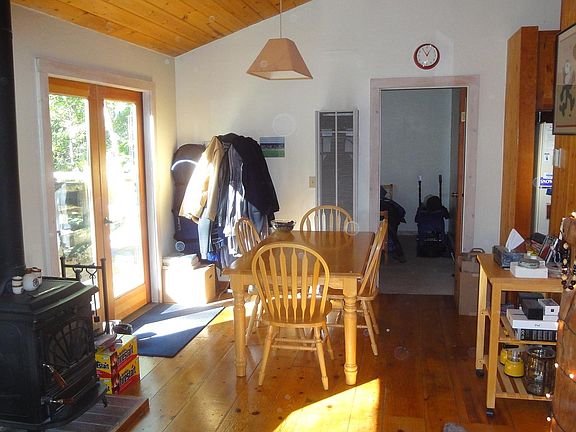 living toward bedroom