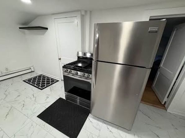 29 Oldham Rd FLOOR 2