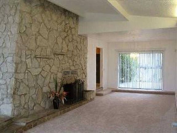 5th image of 7120 Maxwell Dr