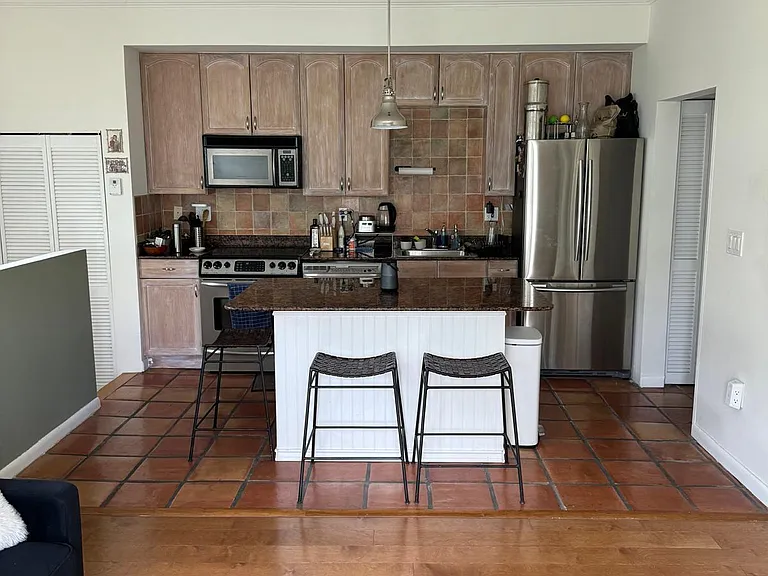 1344 Euclid Ave #5 — Photo 4
