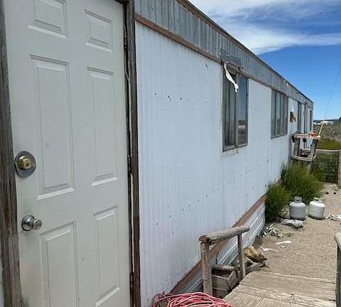 3rd image of 85627 Mountain Ln