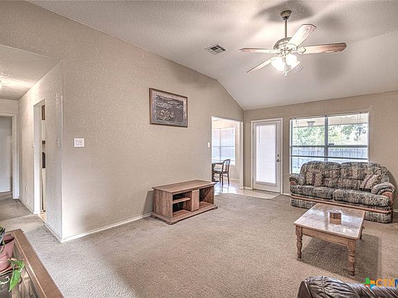 4th image of 3507 Driftwood Dr