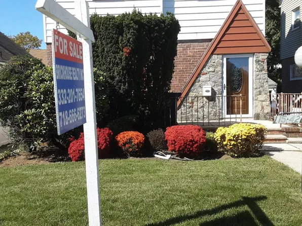 11542 223rd St, Cambria Heights, NY 11411