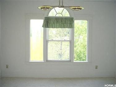 5th image of 1875 Dansy Dr