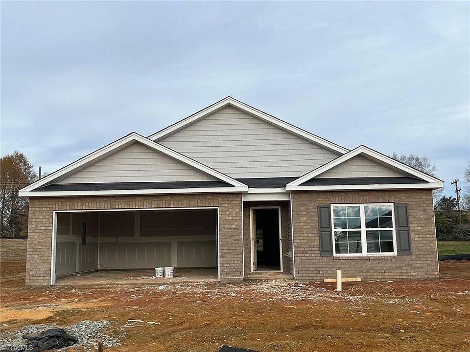 1st image of 545 Leven Dr #8