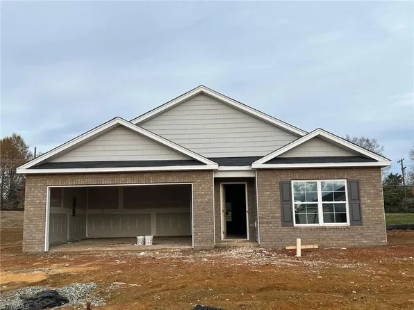 545 Leven Dr #8, Gibsonville, NC 27249