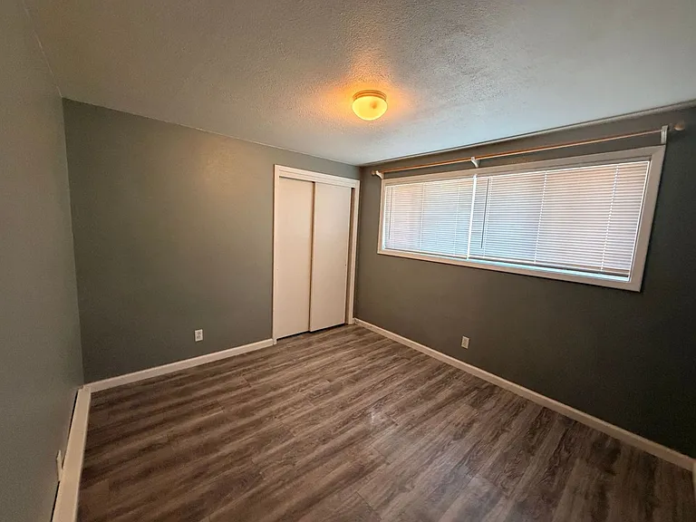 5883 Onyx Ave — Photo 8