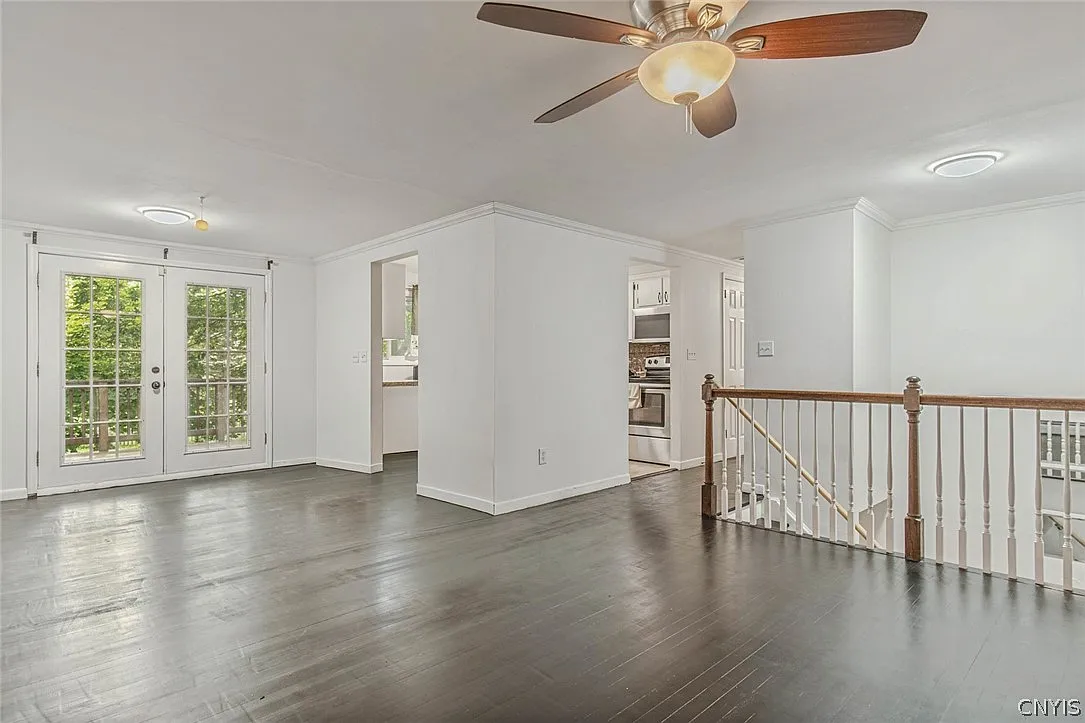 4 bed, 2.0 bath, 1534 sqft, $2,200 — Photo 4