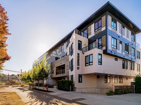 97-99 Elmwood St #313, Somerville, MA 02144