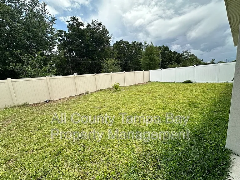 220 Pershing St — Photo 38