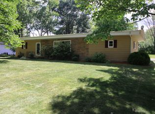 3906 Baird Rd, Stow, OH 44224