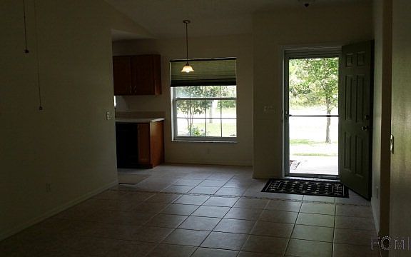 5th image of 20 White Feather Ln