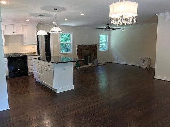 5th image of 417 Oakcliff Ave