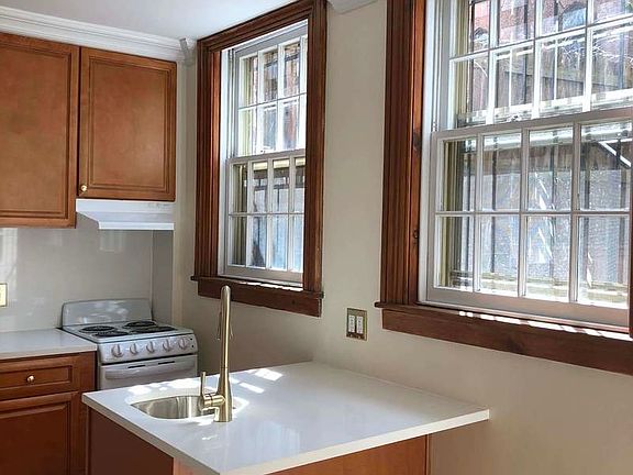 5th image of 66 Clark St #1