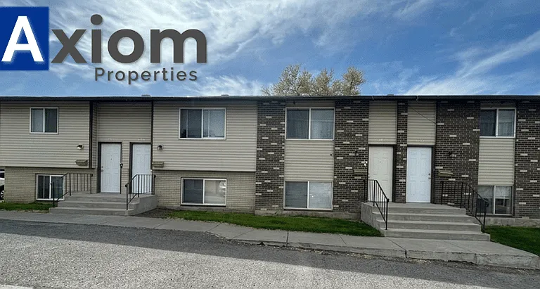 Main 819 S — Photo 2
