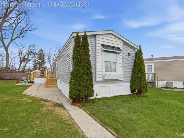 1261 Christine Ter, Madison Heights, MI 48071