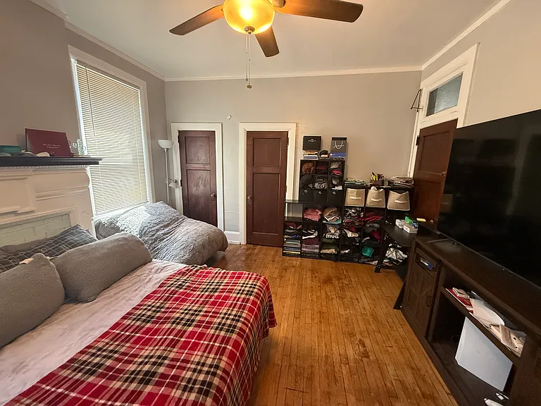 366 S Winebiddle St #6 — Photo 9