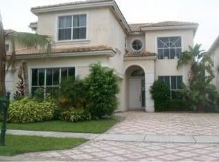 9752 Vineyard Ct, Boca Raton, FL 33428