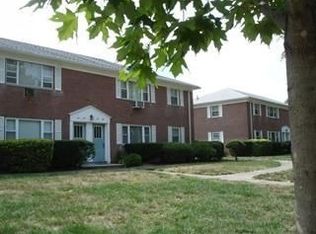 37 Manchester Ct #121, Wayne, NJ 07470