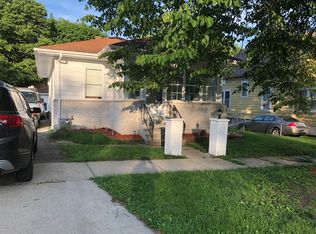 811 Hammond Ave, Aurora, IL 60506