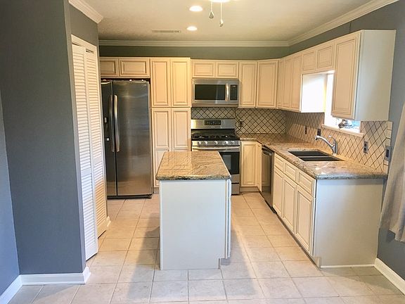 2nd image of 645 Birchwood Dr