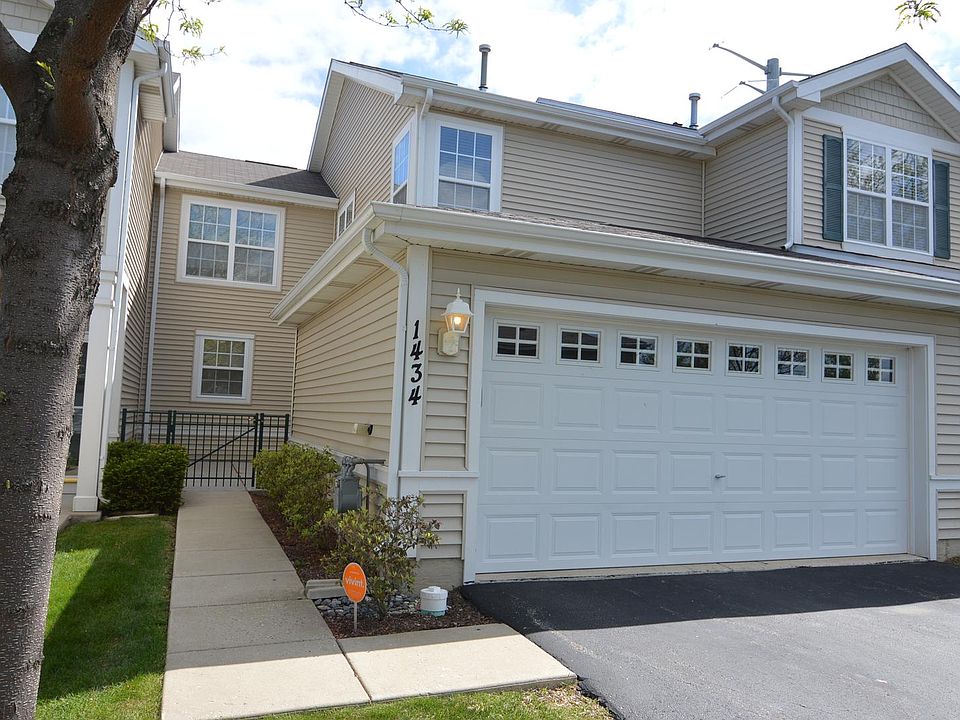 1st image of 1434 W Remington Ln