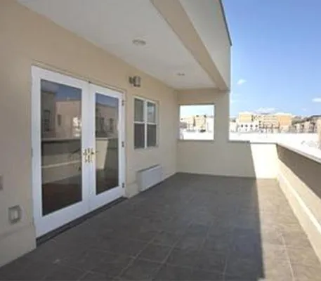 Rented by Compass | media 16