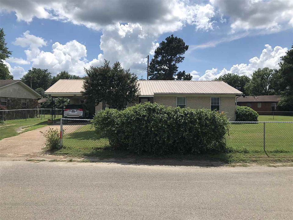 1st image of 300 Delta Ave