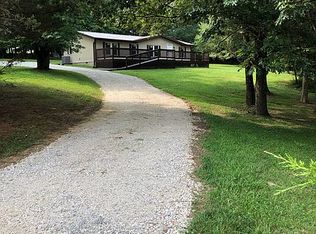 420 Warren Dr, Radcliff, KY 40160