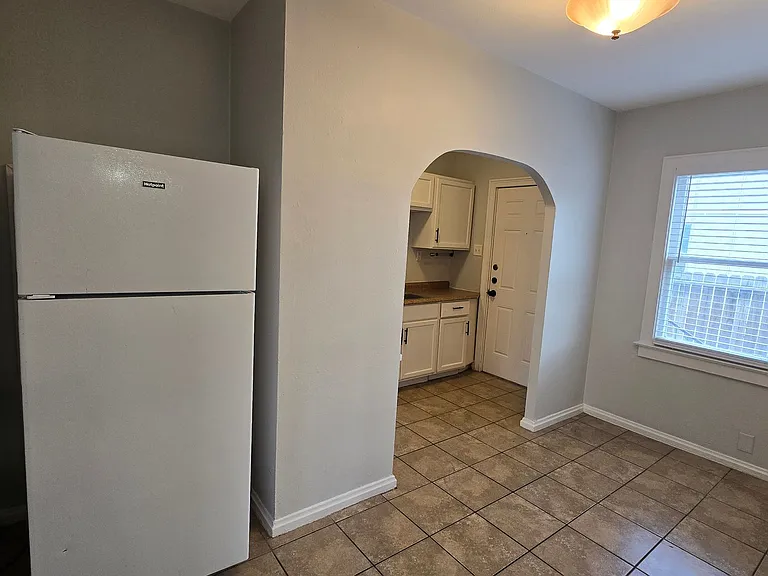 1802 W Gramercy Pl — Photo 8