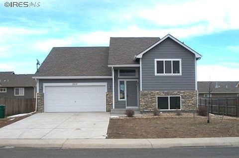 1st image of 2836 Apple Ave