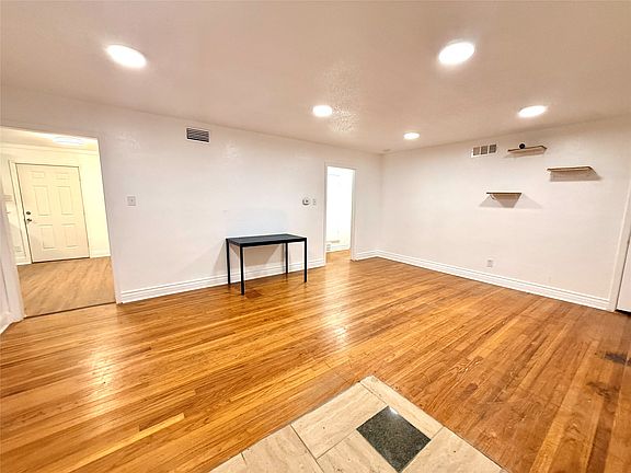 5th image of 10870 Cassandra Way