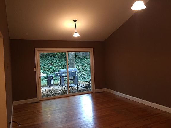 Great Room walks out to pati