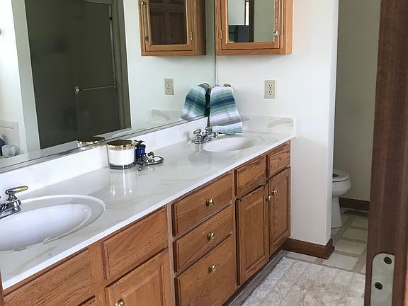 2nd image of 60 Millie Ln