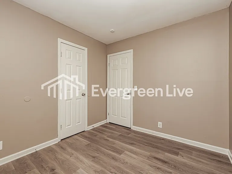 4634 Woodland Hills Blvd — Photo 12