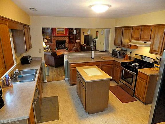 4th image of 1080 Heatherwood Dr