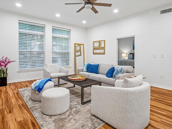 2nd image of 2305 Worthington St #134