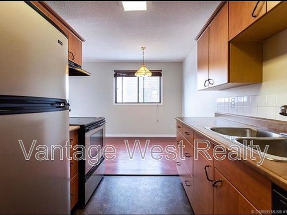 2nd image of 625 Rowcliffe Ave Unit 202
