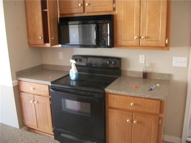 2nd image of 12033 Windy Oaks Dr E
