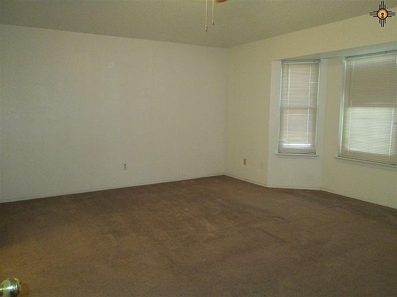 5th image of 2809 N Morris Dr