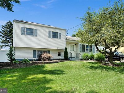 7 Patricia Ln, Hamilton, NJ, 08610